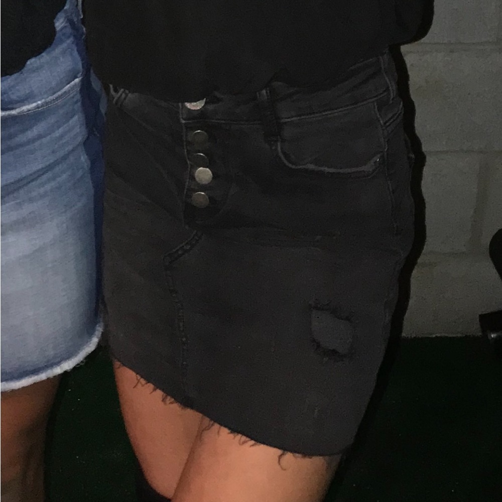 Zara black high-waist jean skirt
